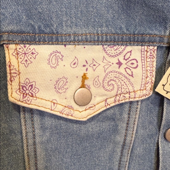 Easel Jean Jacket * NEW WITH TAGS* - Picture 7 of 8